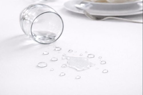 Stain-resistant tablecloth